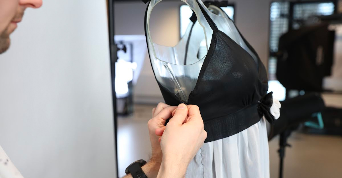 Creating shape and definition in fashion photography