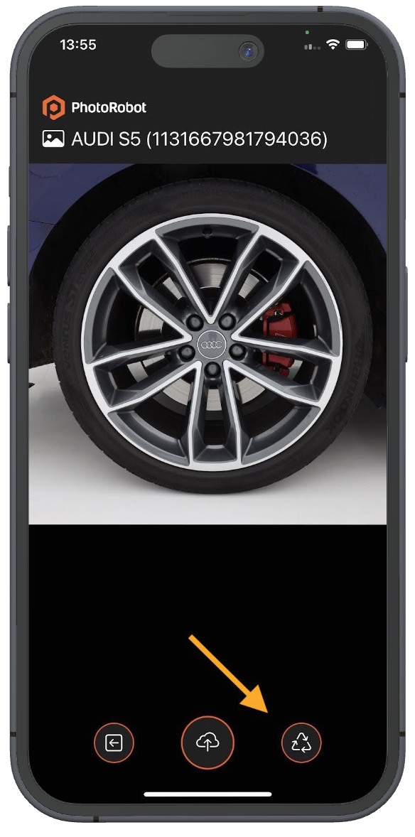 Use the recapture button to photograph a picture again.