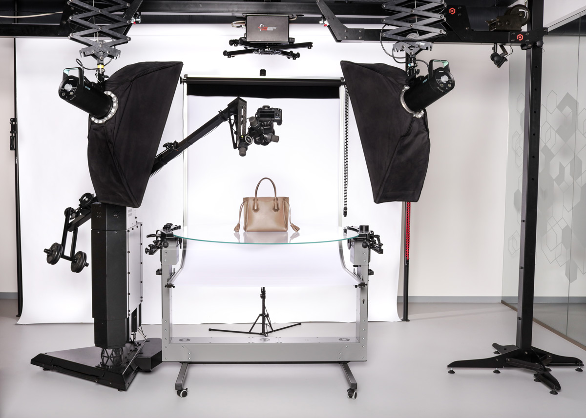 Automated turntable photography module by PhotoRobot