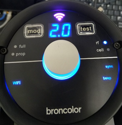 The light switching from blue to magenta and beginning to flash means it is connected.