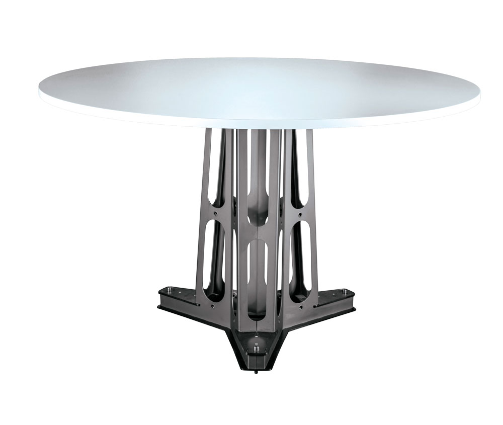 Standalone photography turntable mounted on the Cube.