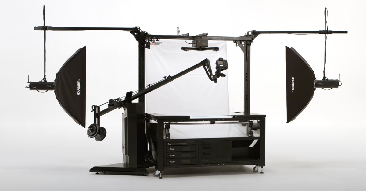 360 photo turntable setup, camera arm, and lighting