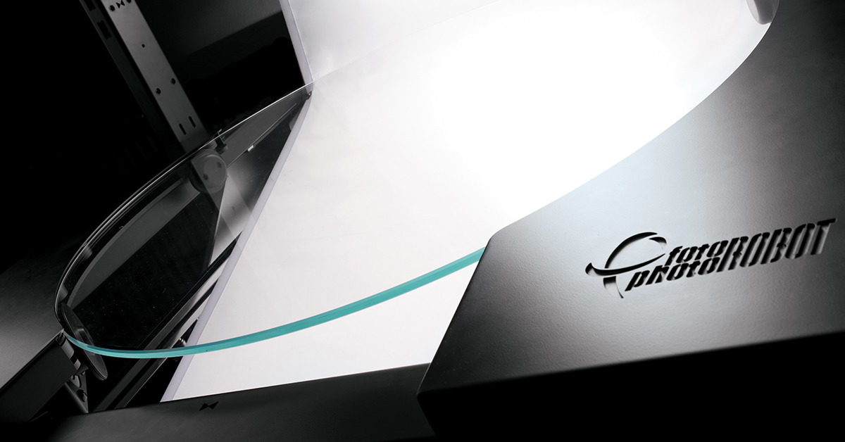 Optical glass plate of 360-degree photography turntable.