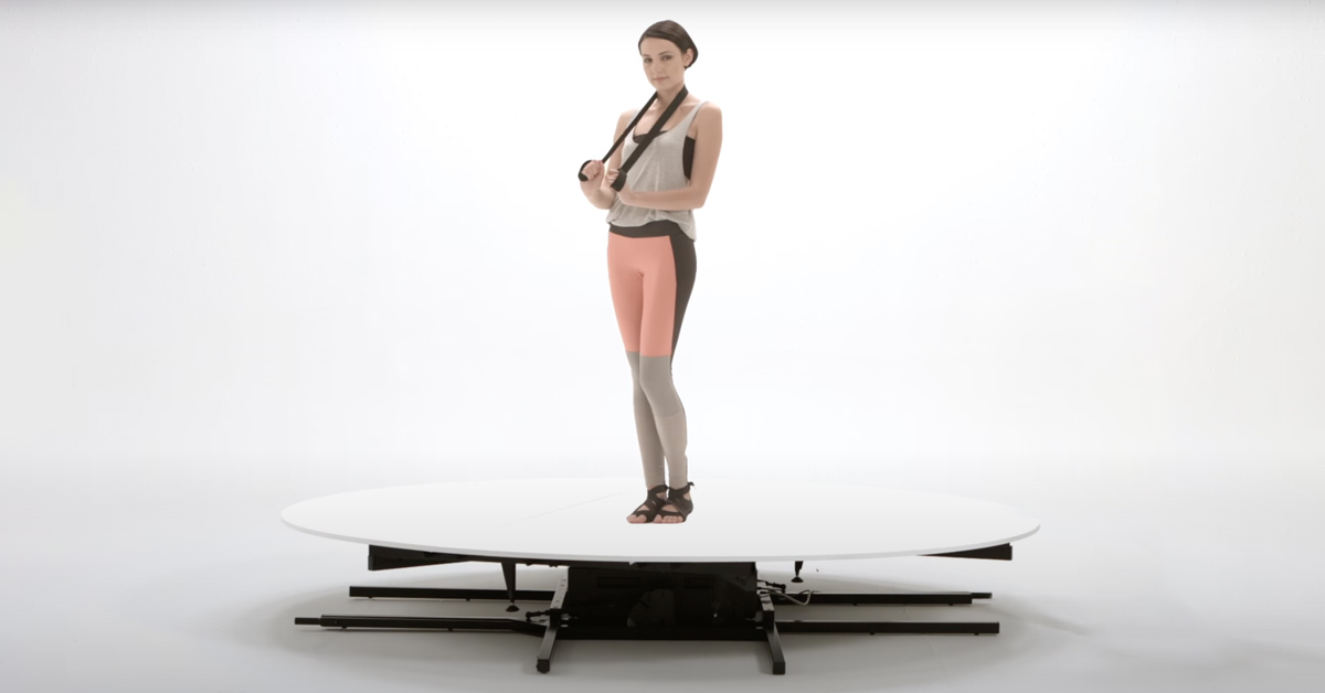 Model in sportswear posing on Catwalk.