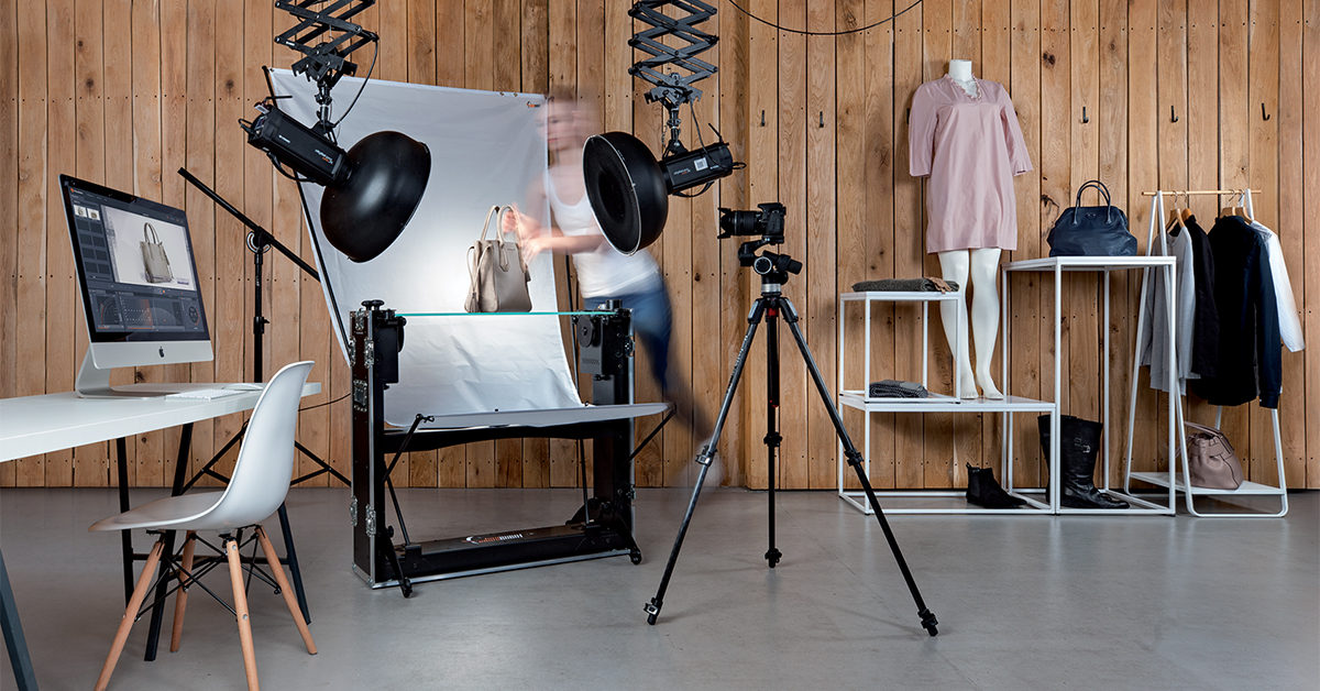 360 product photography turntable, lights and camera