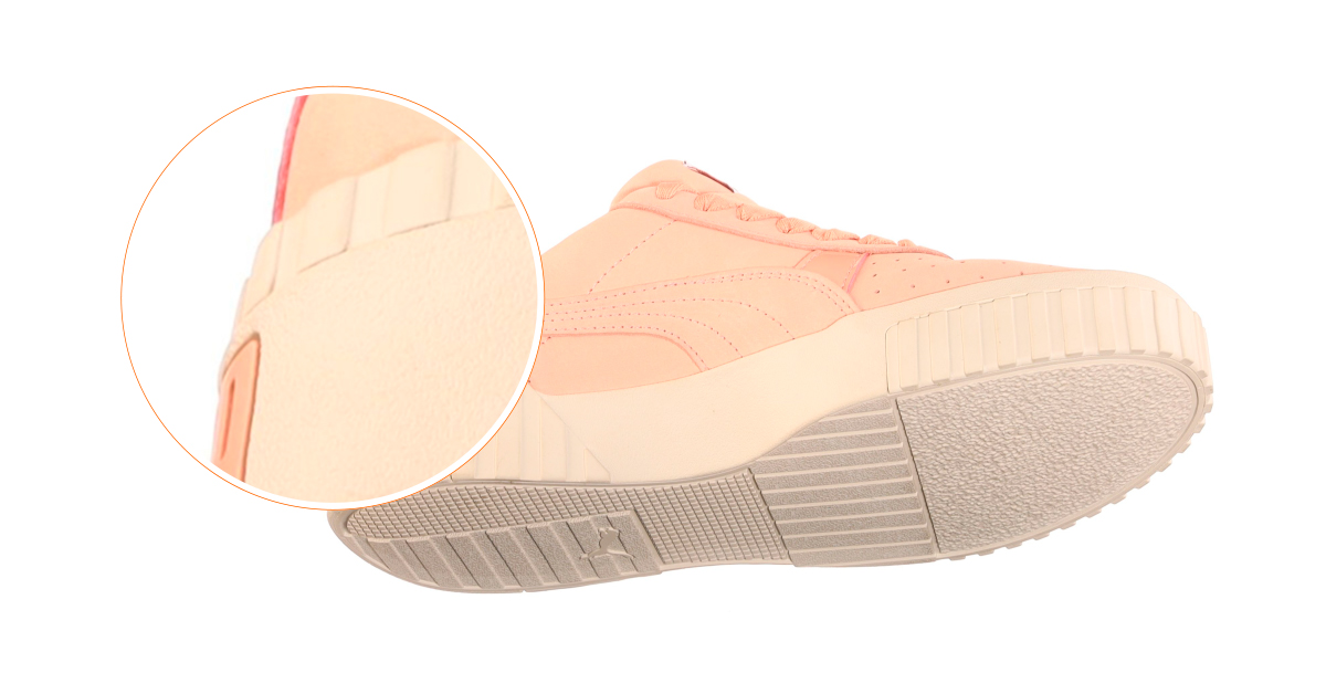 3D product model of shoe with zoom into heel design.